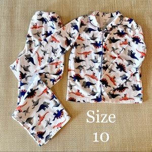 ✔️ SOLD 📬 EUC Boys Carter’s 2 pc pajamas set